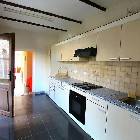 Welcoming Mansion With Sauna In Holiday home
