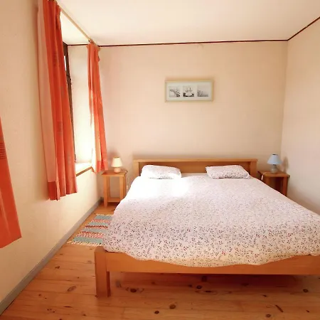 Welcoming Mansion With Sauna In Holiday home